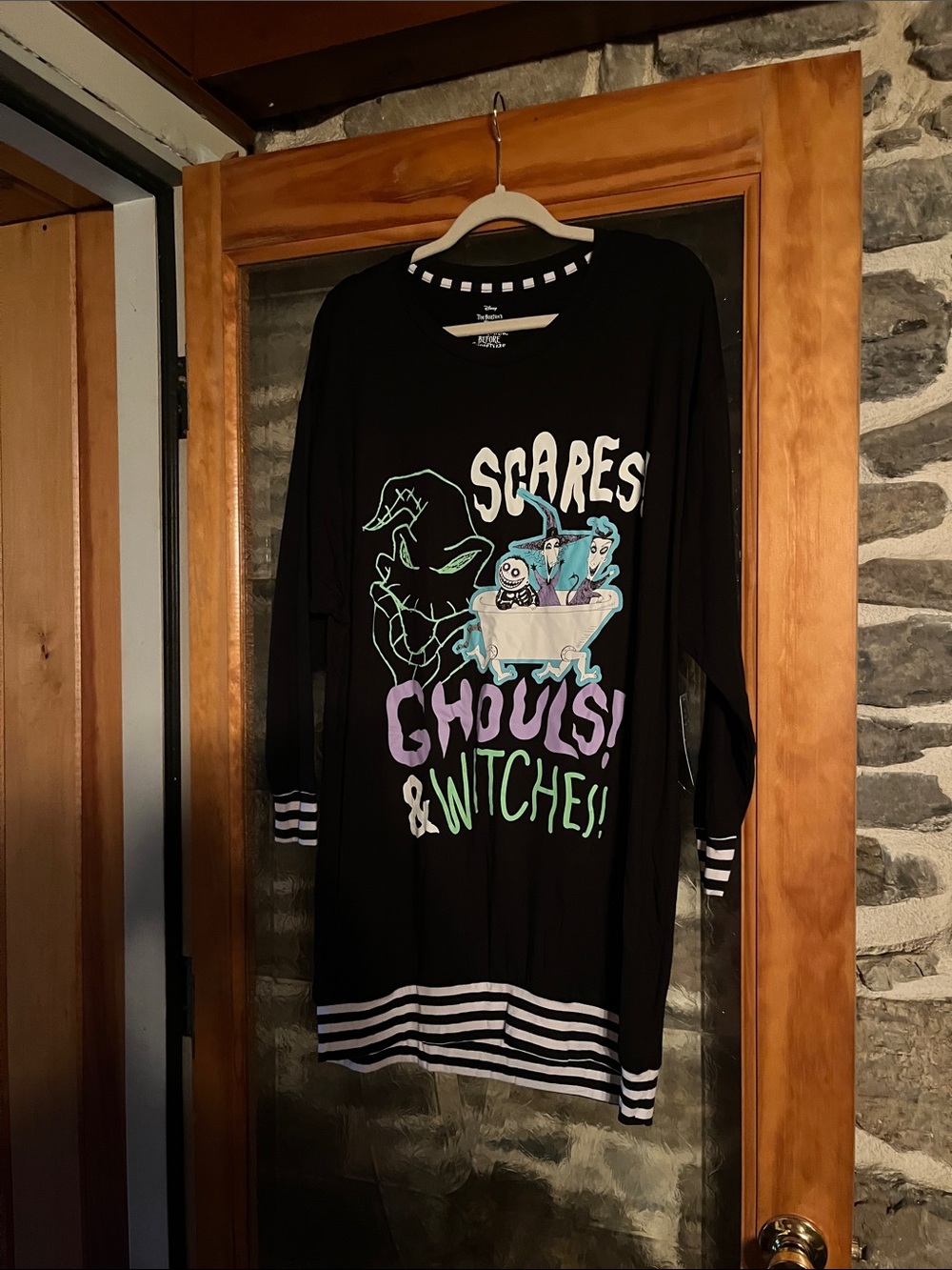 Black Halloween Graphic Sweater - Ghouls & Witches